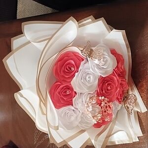FLOWER ARRANGEMENT FOREVER. 6 PINK 6 WHITE.